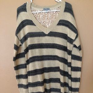 Hi low sweater with lace back